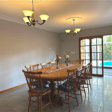 Importante Casa en Venta en Mendoza Ciudad