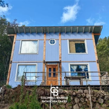 VENTA Casa 3 ambientes, 61 m2, lote de 336 m2, Calle 27 s/n, Altos de Cumelen, Villa la Angostura