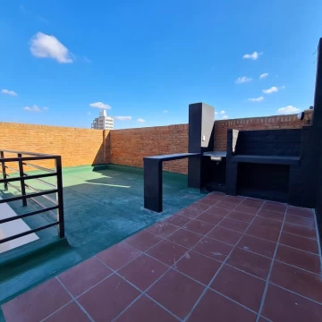 Venta departamento Rosario Amplisimo con COCHERA Y TERRAZA Exclusiva!