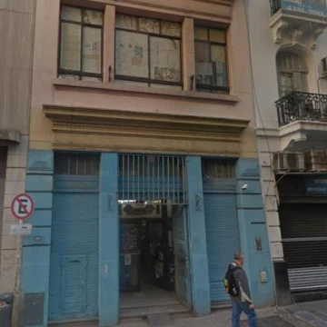 Local venta con renta- Terreno propio en 3 plantas  - Monserrat