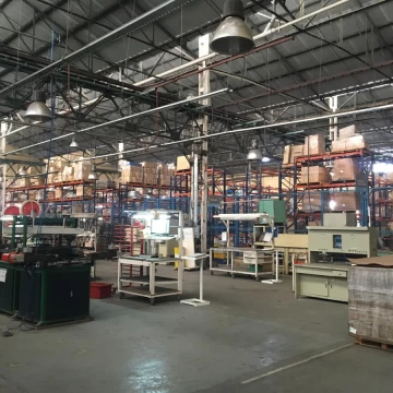 Excelente establecimiento industrial de 10769 m2 cubiertos.