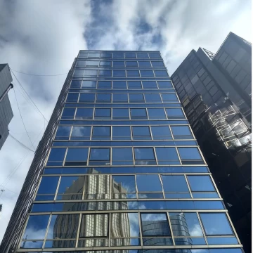 Excelente oficina corporativa en alquiler - Retiro - 252m2