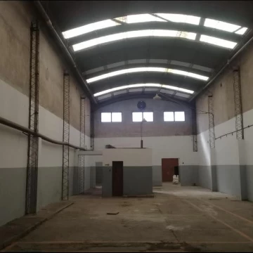 Deposito en Villa Ballester. Se vende con RENTA CALZADA