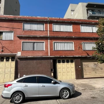 Depósito en  Lanús