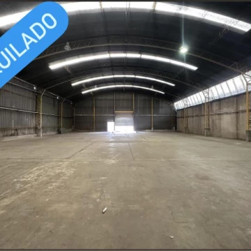 Depósito de 1400 m2 cubiertos en 1 planta