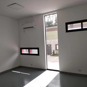 Depósito en  Venta en Micro Parque Industrial con Seguridad 24hs