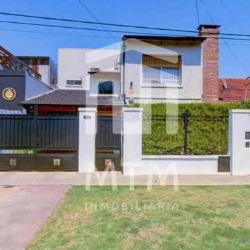 Casa en  venta Rosario Fisherton