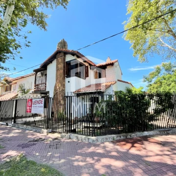 Casa en Venta Rosario Alberdi