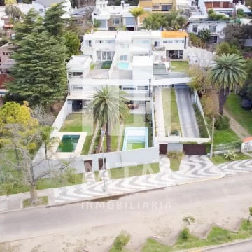 Departamento  en Venta Rosario  Alberdi.