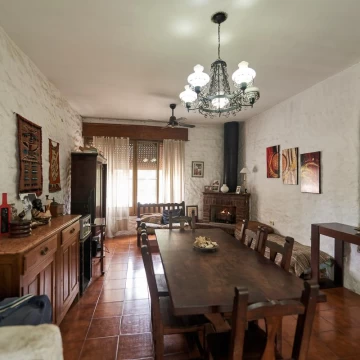 Casa venta en Av. Pellegrini ideal para inversores - Zona Oeste rosario