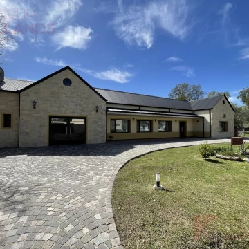 Casa en Venta UF 65 Lomas de San Antonio