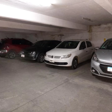 Venta cochera en Italia y Salta - Centro, Rosario