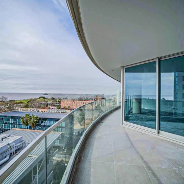 VENTA DEPARTAMENTO 4 AMBIENTES  DEPENDENCIA Y FAMILY  CON VISTA AL RIO EN VICENTE LÓPEZ