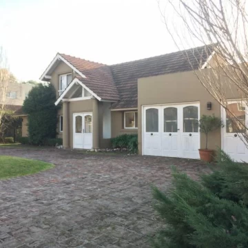 Casa  en venta en Barrio Santa Ana Moreno