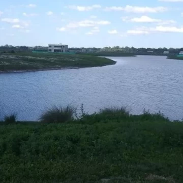 Venta lote al agua en San Sebastián área 6, Pilar