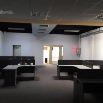 EXCELENTES OFICINAS EN ALQUILER - 810M2 - NUEVA POMPEYA 