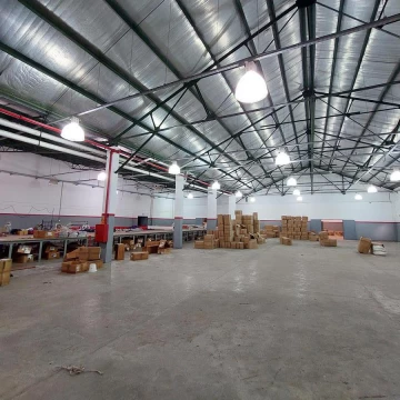 Depósito Galpón en Venta de 2080m2  - Pompeya - Posibilidad de habilitacion logistica