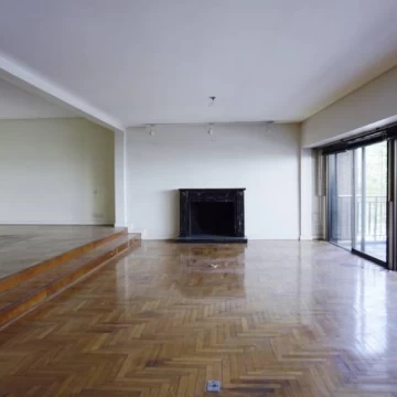 Espectacular Piso - Vista Plaza Av. Alvear - Super Luminoso - 2 cocheras fijas