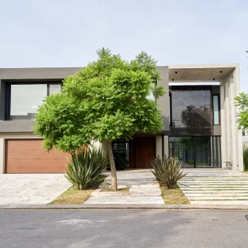 Espectacular Casa en Venta - Yatch Nordelta - 4 suites - A Estrenar - Materiales de Primera Calidad