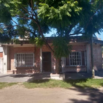 LOS MATREROS 3400