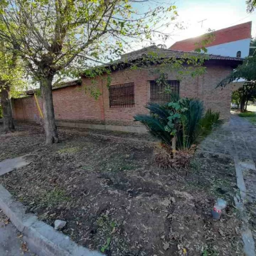 AQUINO 2500