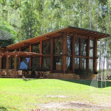 Complejo de 8 cabañas 4*