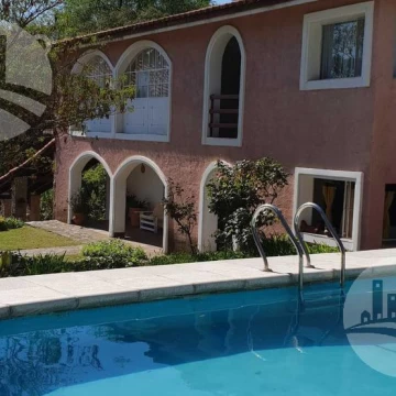 Hotel 12 unidades ( suites y dptos ) 3*