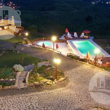 Complejo de 8 cabañas