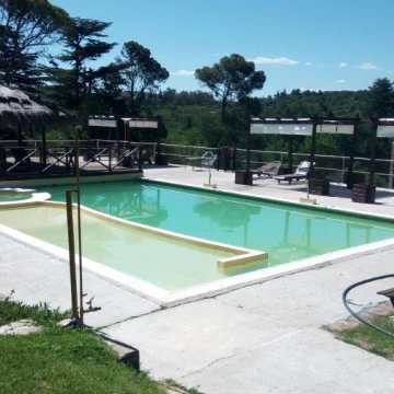 Hotel 24 hab. 3*