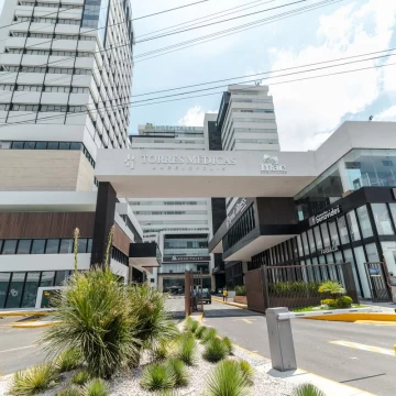CONSULTORIO EN VENTA PARA INVERSIONISTA EN TORRES MÉDICAS II SOBRE PERIFÉRICO ECOLÓGICO