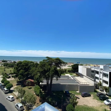 Departamento 3 ambientes en La Perla con vista al mar