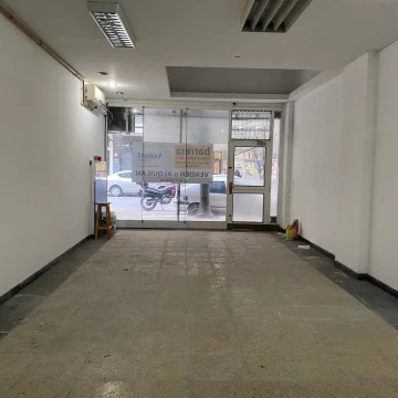 Local en el Centro con desarrollo en 2 plantas