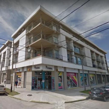 Local en Primera Junta con doble funcion