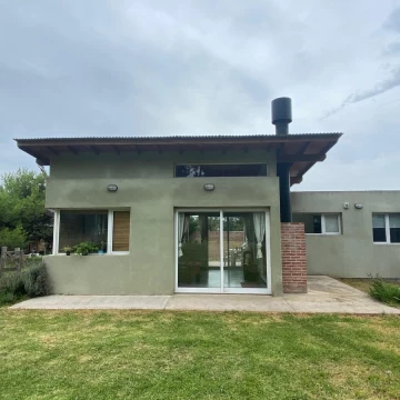 Casa en Alfar con amplio lote