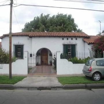 CASAS - CHALET - REMEDIOS DE ESCALADA, GRAN BS. AS. SUR