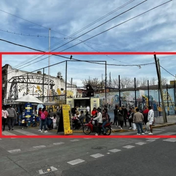 EXCELENTE TERRENO A METROS DE CAMINITO Y CIRCUITO TURISTICO LA BOCA
