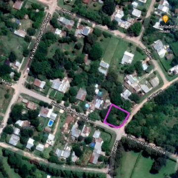 Lote en esquina en venta Barrio Lezica y Torrezuri Lujan