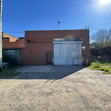 Galpon a la venta en lujan sobre ruta 7