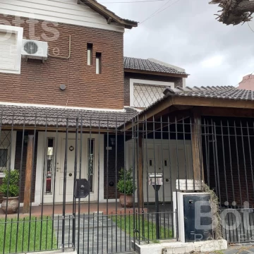 Venta Excelente Casa en la mejor zona de Castelar