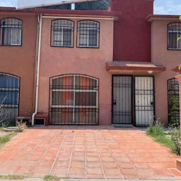CASA EN RENTA EN FRACCIONAMIENTO VILLAS DE ATLIXCO, ZONA ATLIXCAYOTL